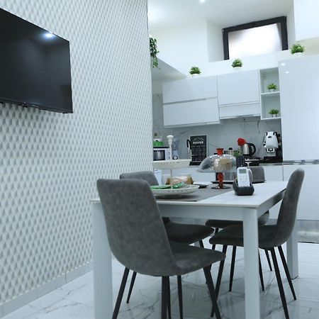 Santi House Apartment Catania Bagian luar foto