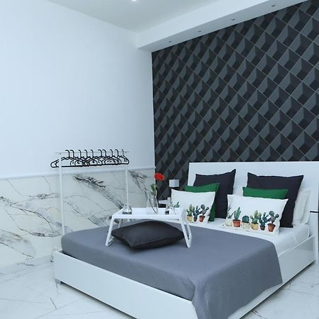 Santi House Apartment Catania Bagian luar foto
